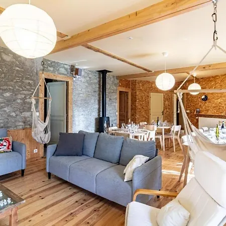 Aubepine Проживание в семье